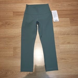 NEW Lululemon “Wunder Under Cop”